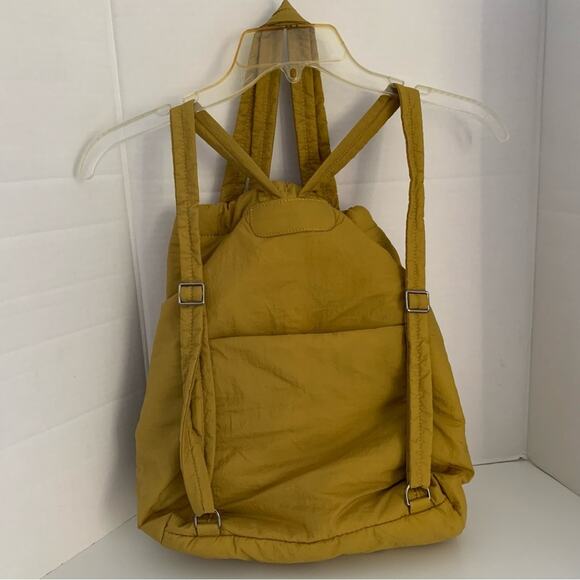Vince Camuto Harlo Backpack Olive oil colorway washable nylon convertible bag - Picture 12 of 13